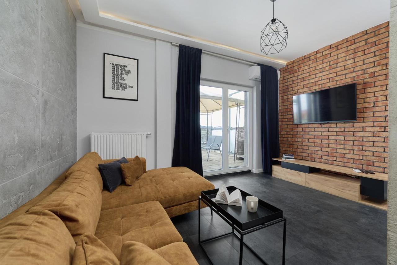 Stylish Kosciuszki Apartaments Near The Market Square With Free Garage Wroclaw By Noclegi Renters المظهر الخارجي الصورة