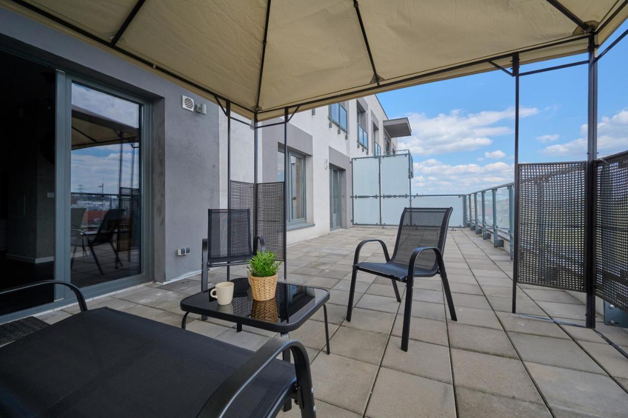 Stylish Kosciuszki Apartaments Near The Market Square With Free Garage Wroclaw By Noclegi Renters المظهر الخارجي الصورة