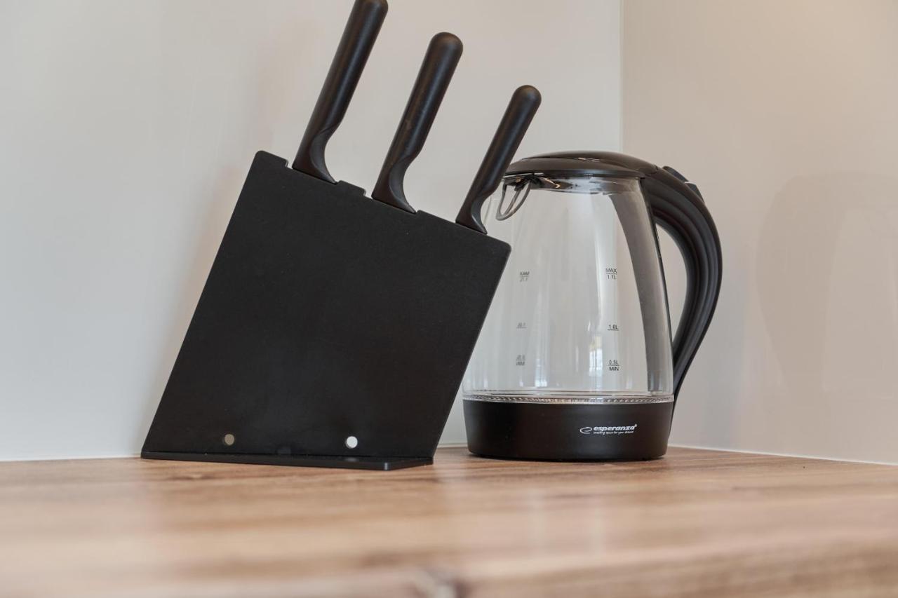 Stylish Kosciuszki Apartaments Near The Market Square With Free Garage Wroclaw By Noclegi Renters المظهر الخارجي الصورة