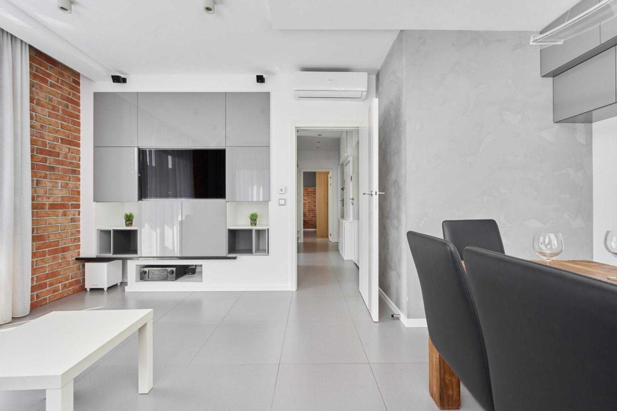 Stylish Kosciuszki Apartaments Near The Market Square With Free Garage Wroclaw By Noclegi Renters المظهر الخارجي الصورة