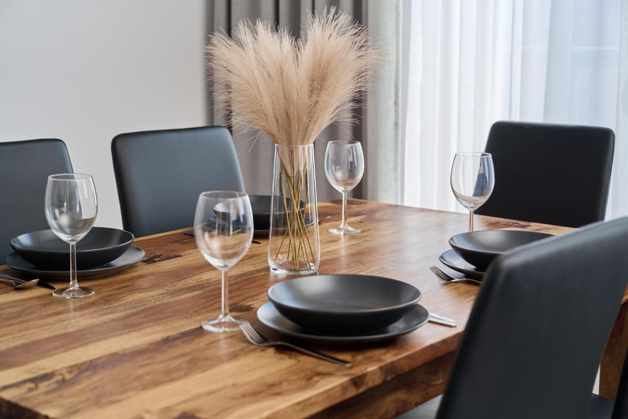 Stylish Kosciuszki Apartaments Near The Market Square With Free Garage Wroclaw By Noclegi Renters المظهر الخارجي الصورة